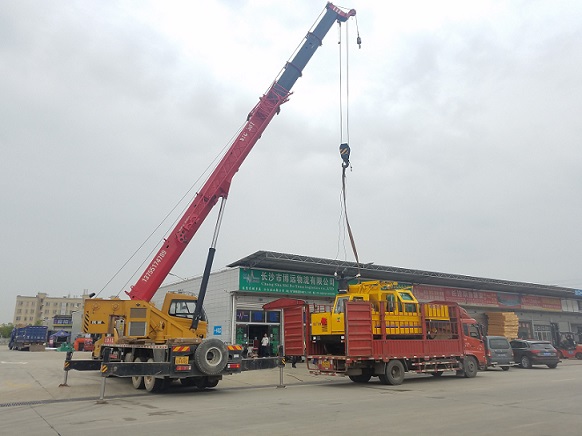 找爬梯車找寬運(yùn)輸整車直達(dá)博遠(yuǎn)物流更安全.jpg 找爬梯車找寬運(yùn)輸整車直達(dá)博遠(yuǎn)物流更安全.jpg